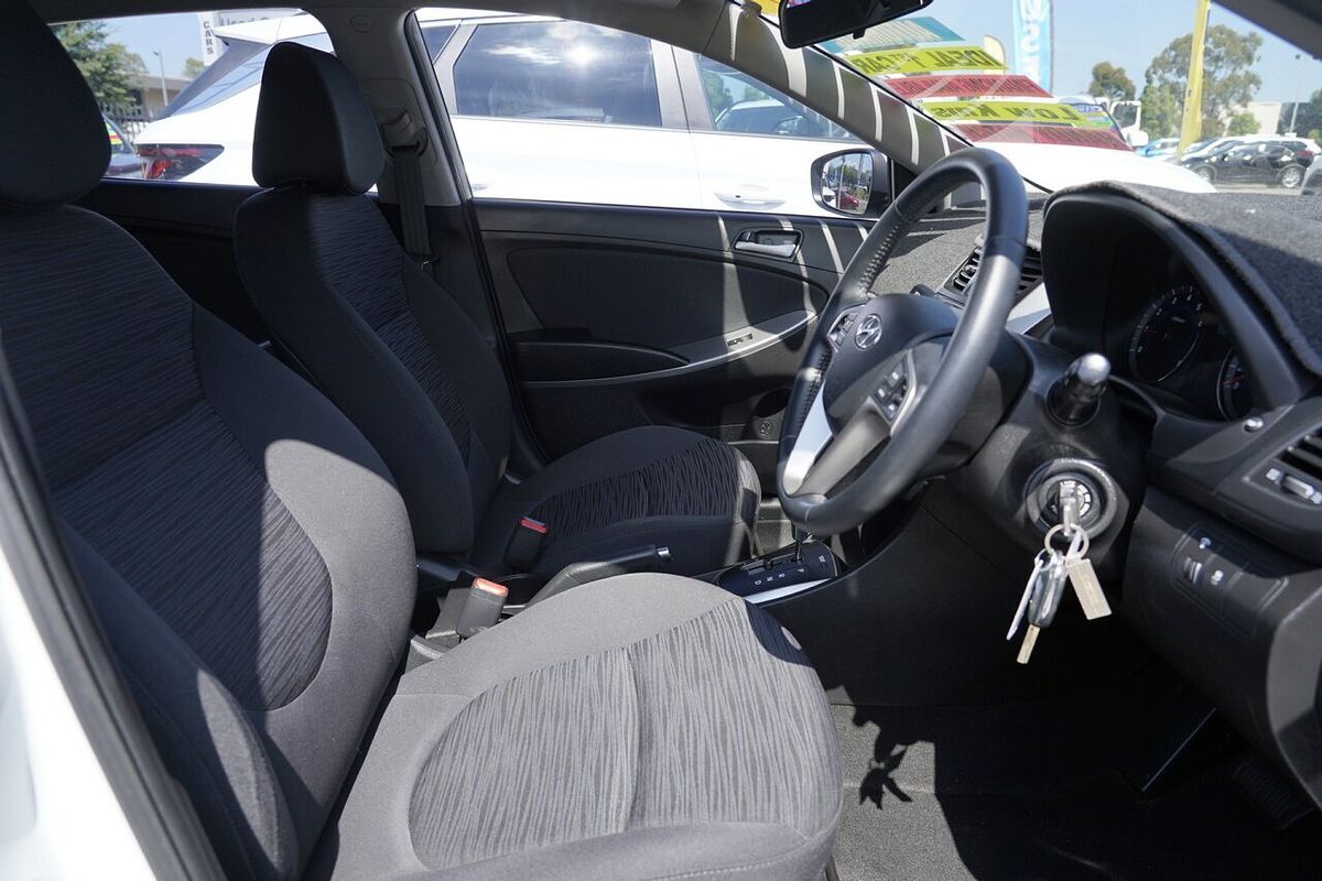 2017 Hyundai Accent Sport RB5