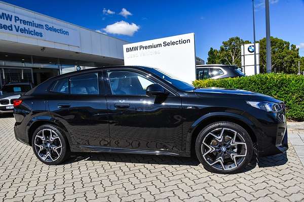 2024 BMW iX2 eDrive20 M Sport U10