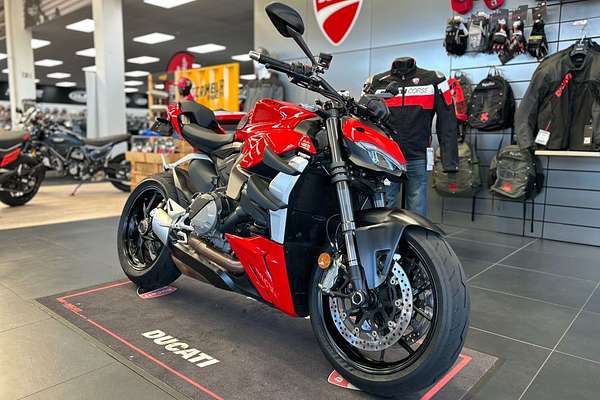 2023 Ducati STREETFIGHTER V2