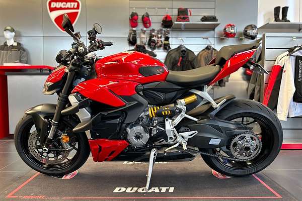 2023 Ducati STREETFIGHTER V2