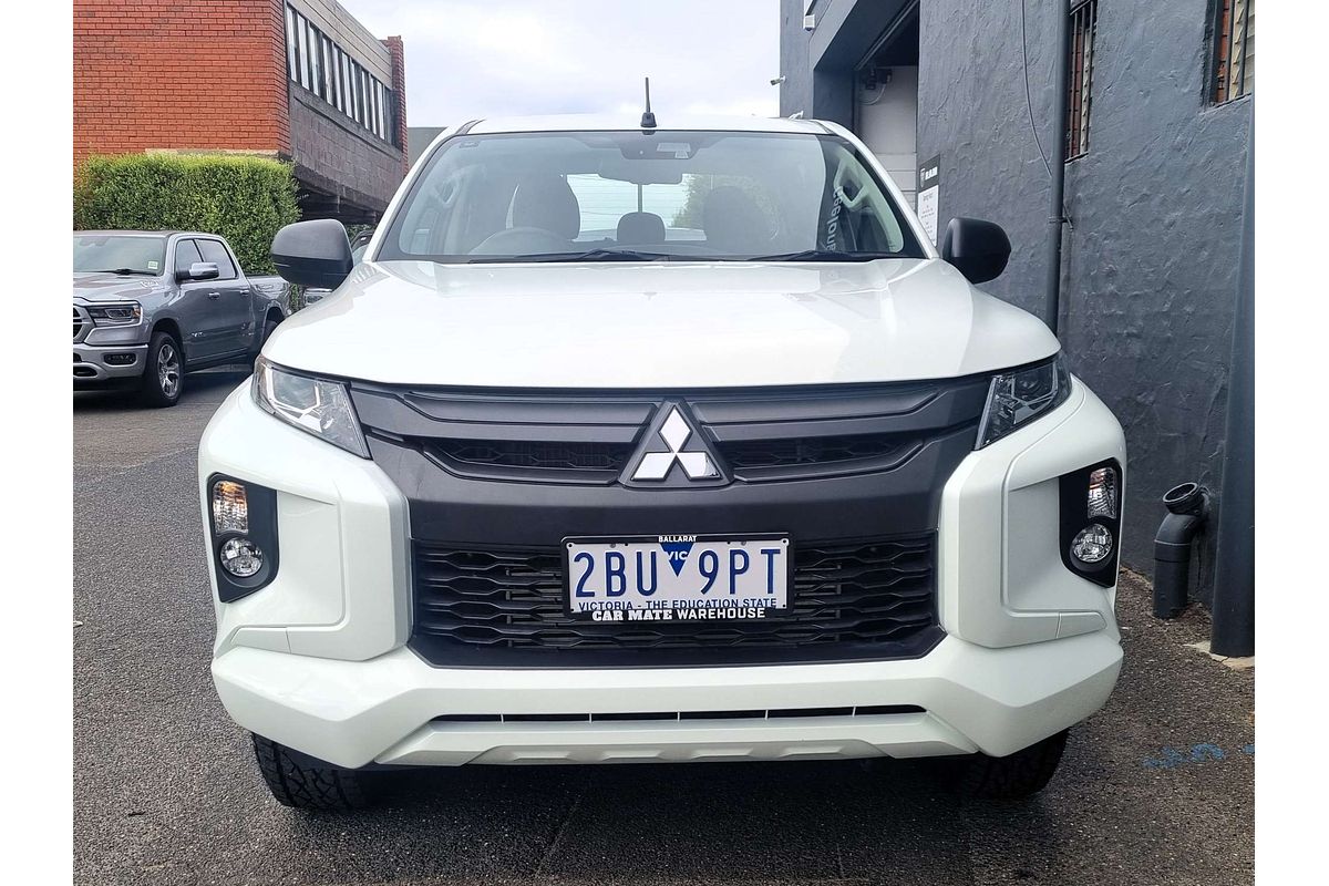 2022 Mitsubishi Triton GLX MR 4X4