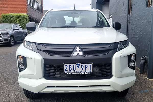 2022 Mitsubishi Triton GLX MR 4X4