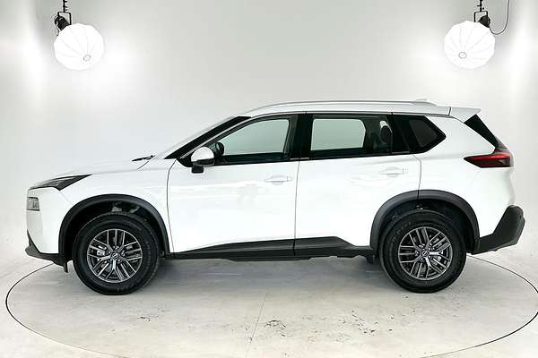 2024 Nissan X-TRAIL ST T33