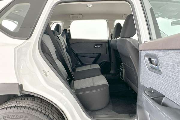 2024 Nissan X-TRAIL ST T33