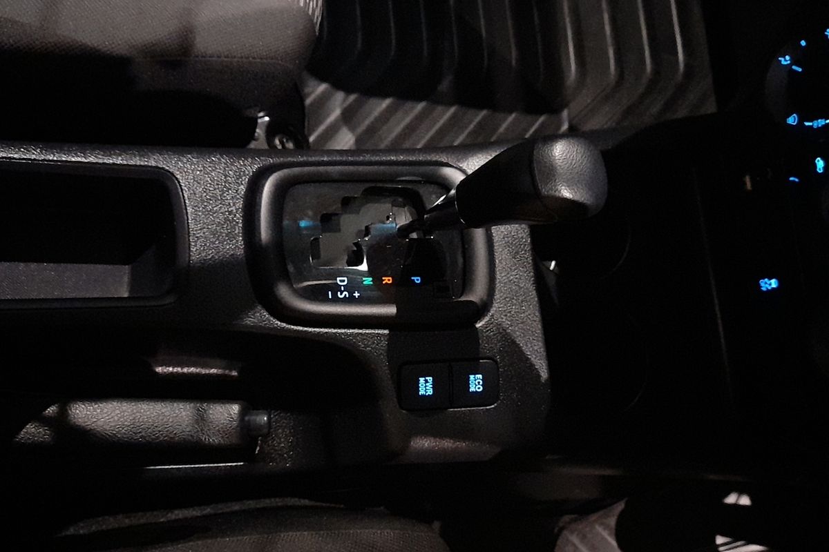 2020 Toyota Hilux Workmate TGN121R Rear Wheel Drive