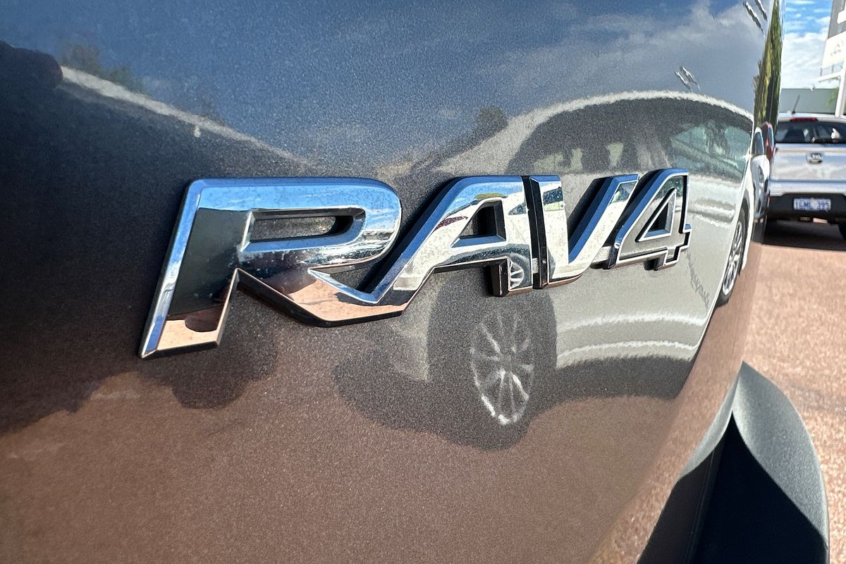 2013 Toyota RAV4 GX ZSA42R