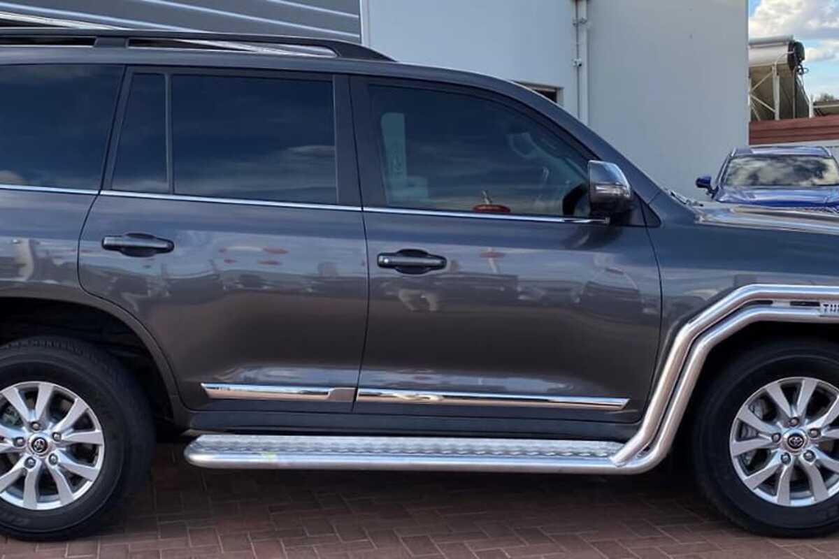 2017 Toyota LANDCRUISER Sahara VDJ200R