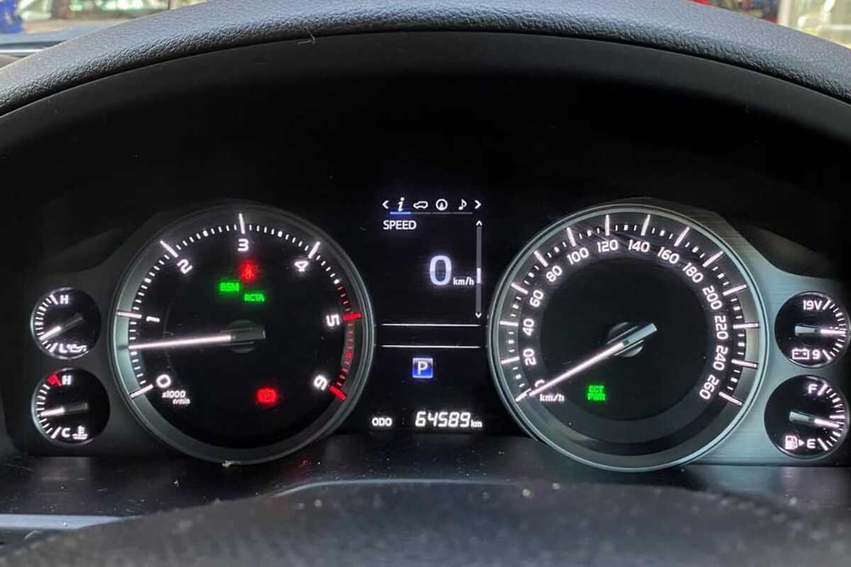 2017 Toyota LANDCRUISER Sahara VDJ200R