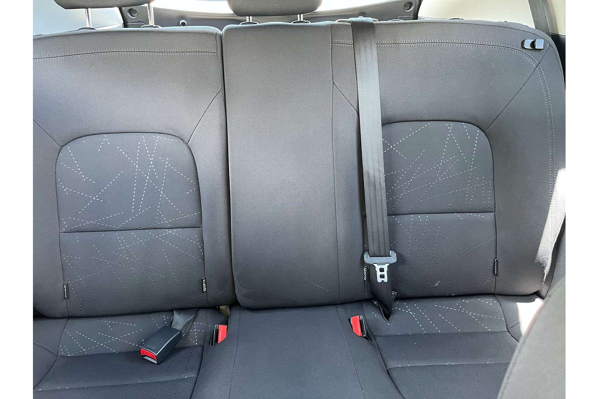 2013 Kia Rio S UB