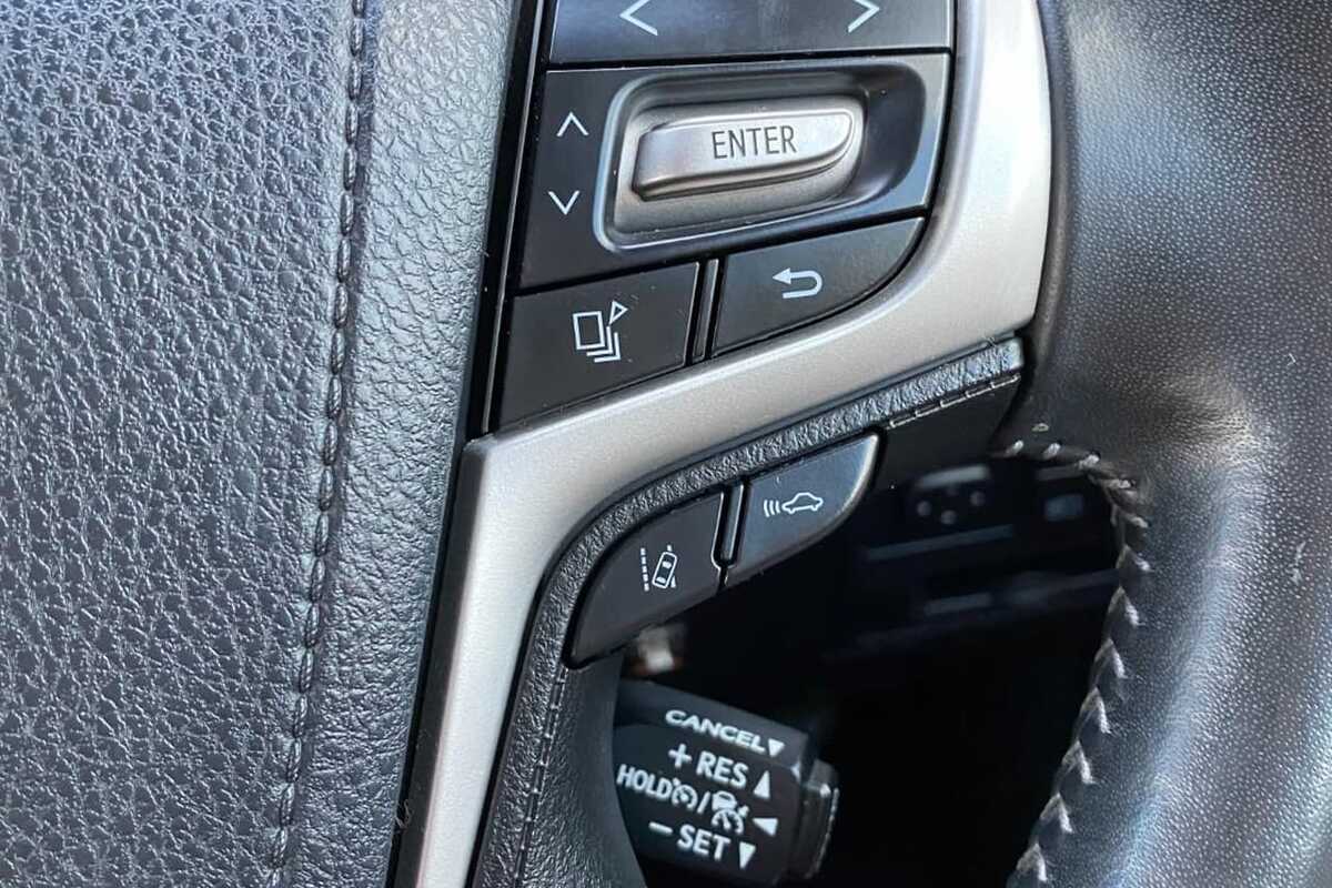 2017 Toyota LANDCRUISER Sahara VDJ200R