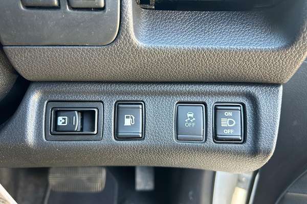 2019 Nissan Navara ST D23 Series 3 4X4