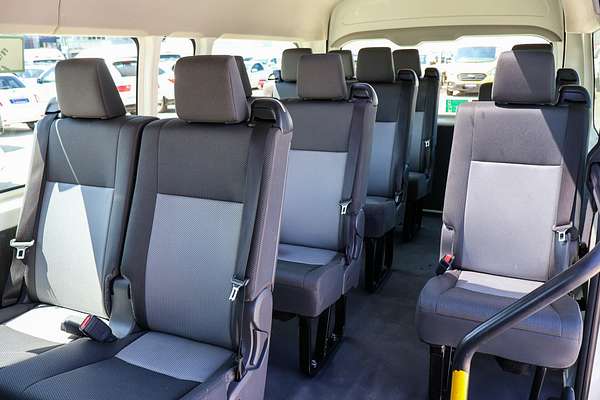 2019 Toyota Hiace Commuter GDH322R