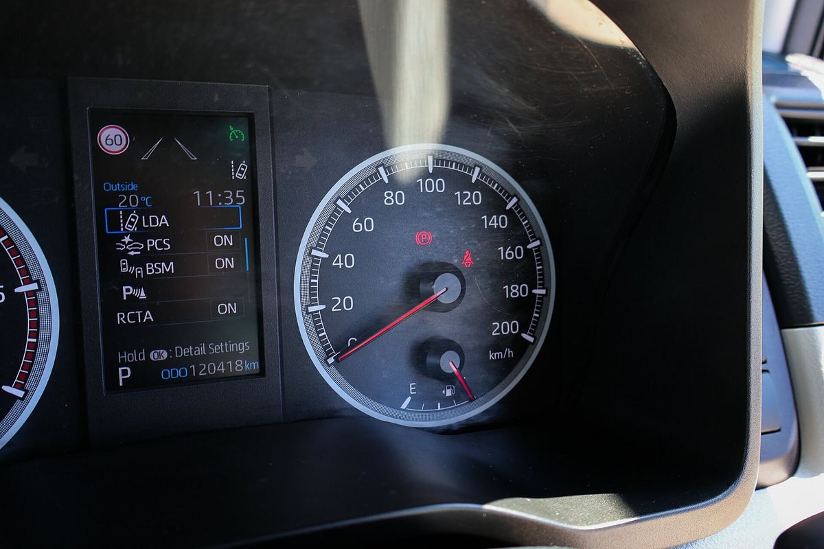 2019 Toyota Hiace Commuter GDH322R