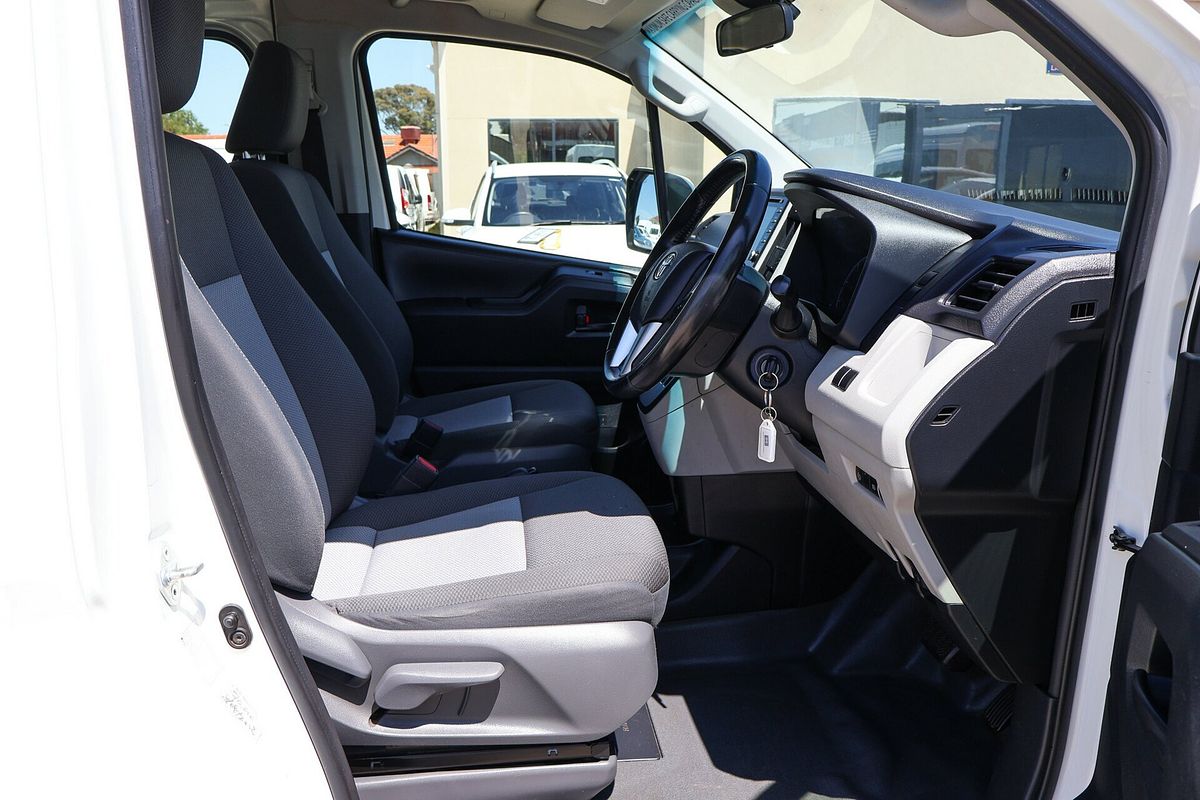 2019 Toyota Hiace Commuter GDH322R