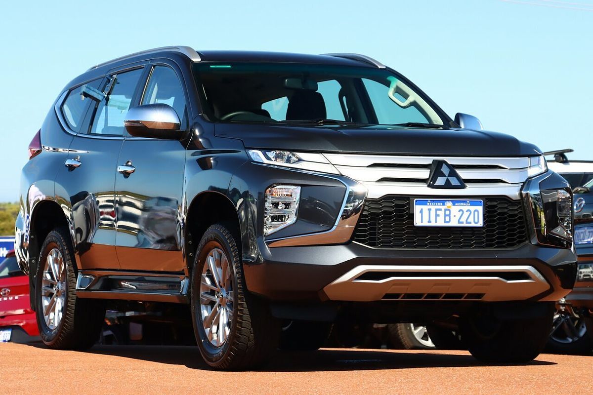 2024 Mitsubishi Pajero Sport GLX QF