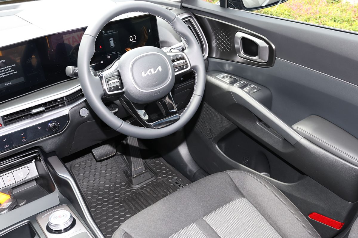 2024 Kia Sorento S MQ4 PE