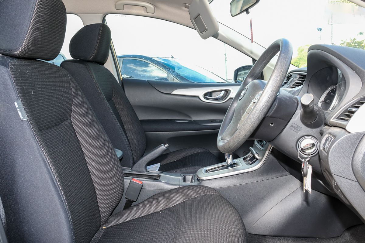 2014 Nissan Pulsar ST C12