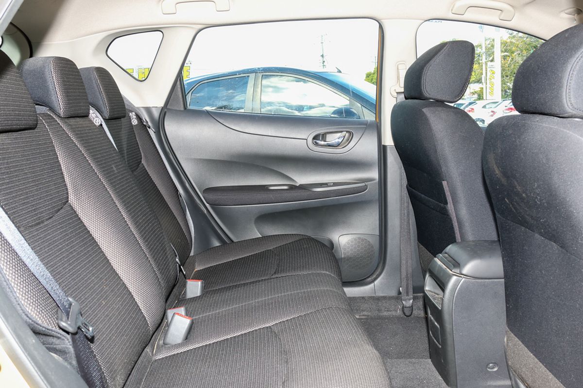 2014 Nissan Pulsar ST C12
