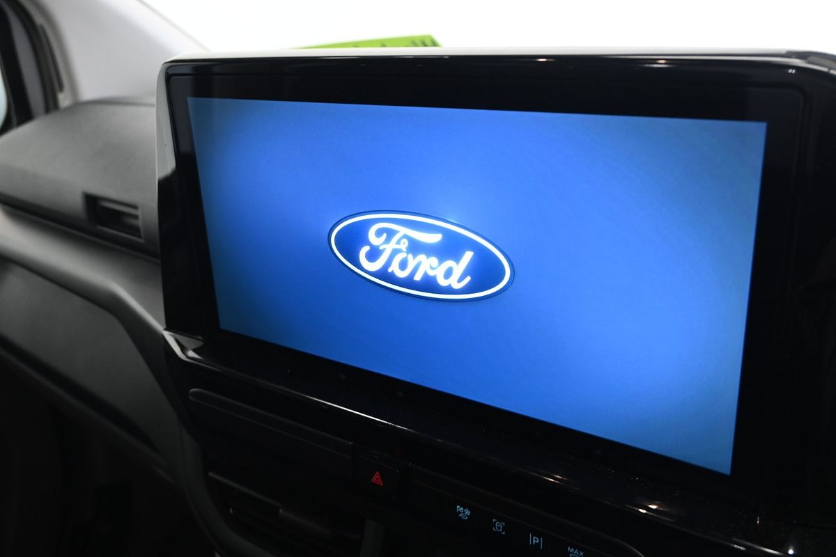 2024 Ford Transit Custom Sport SWB AV SWB