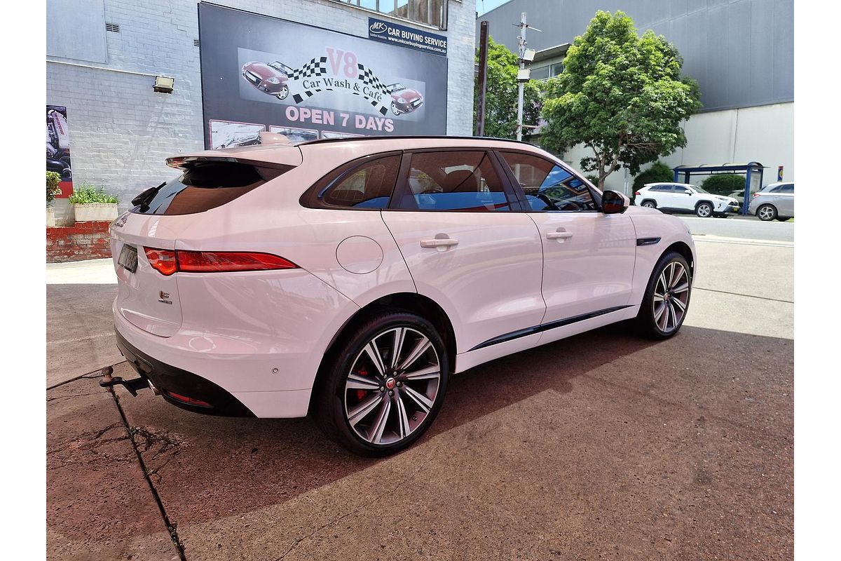 2016 Jaguar F-PACE 30d S X761