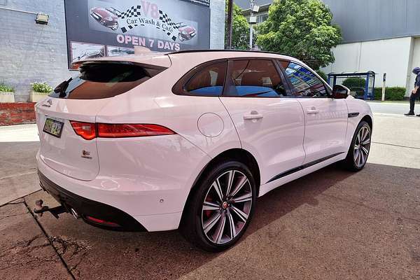2016 Jaguar F-PACE 30d S X761