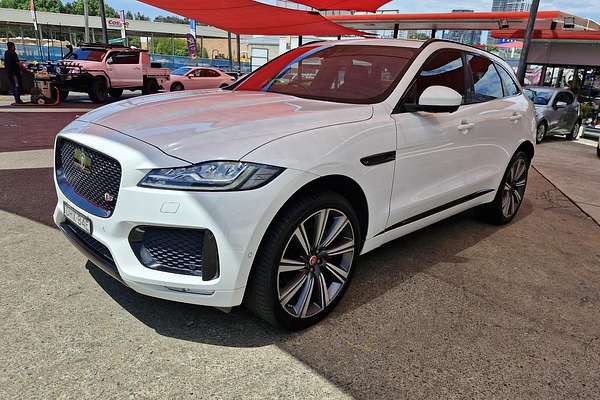 2016 Jaguar F-PACE 30d S X761