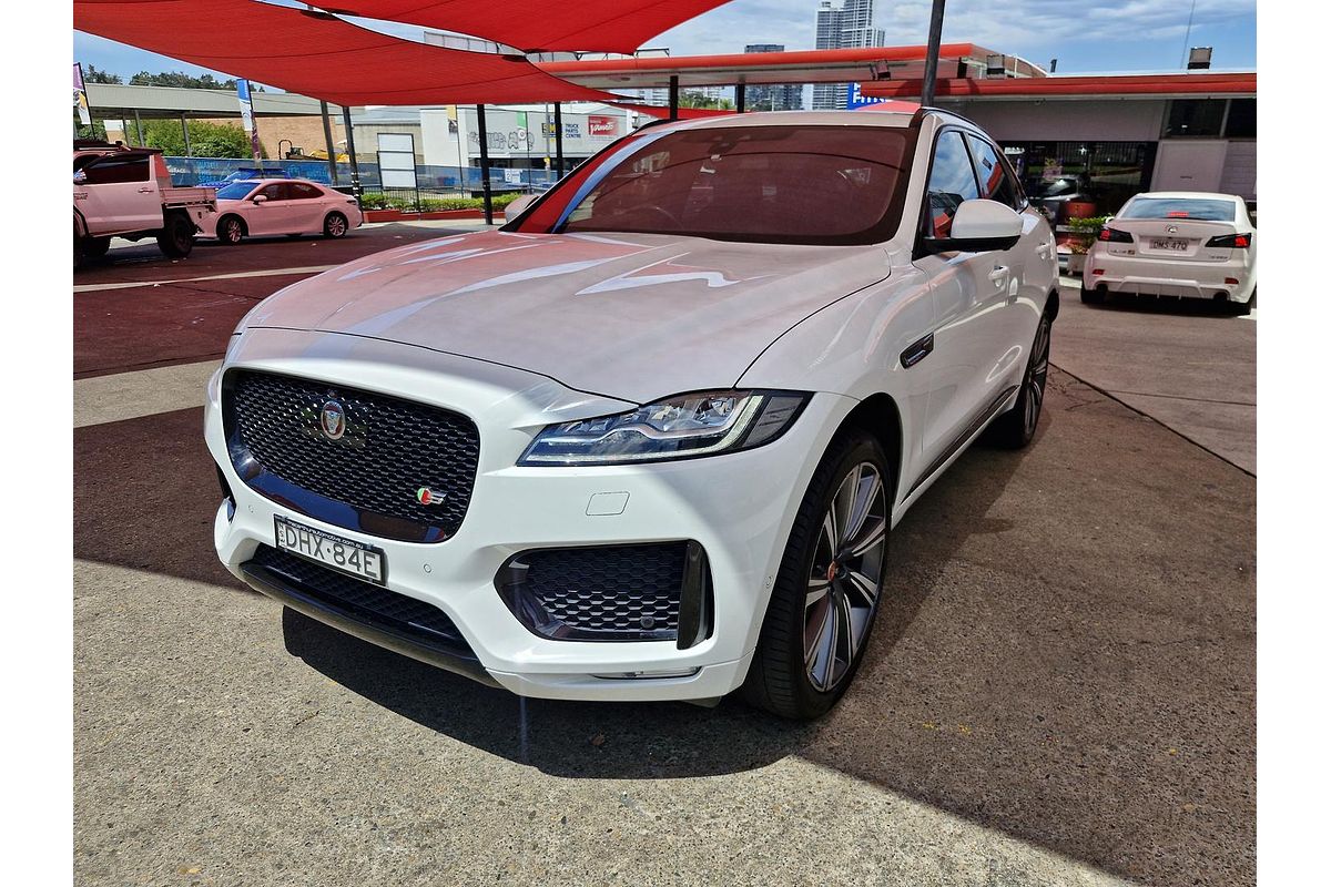 2016 Jaguar F-PACE 30d S X761