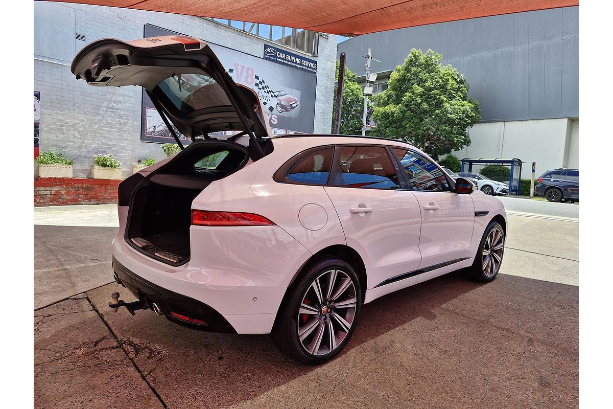 2016 Jaguar F-PACE 30d S X761