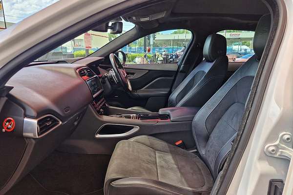2016 Jaguar F-PACE 30d S X761