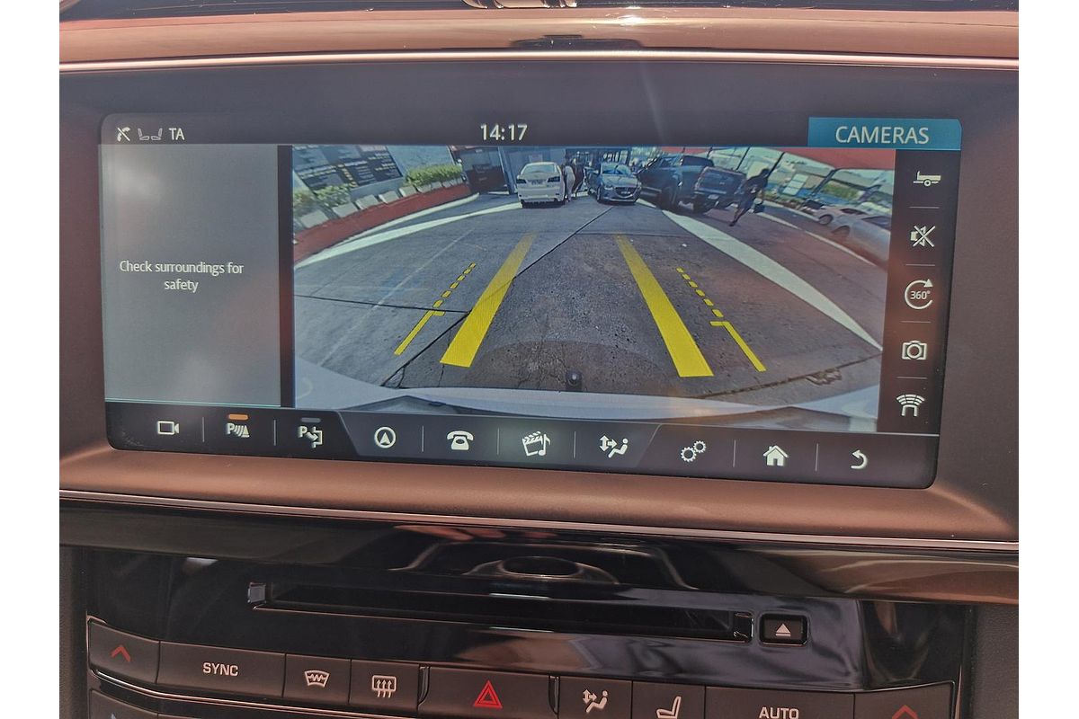 2016 Jaguar F-PACE 30d S X761