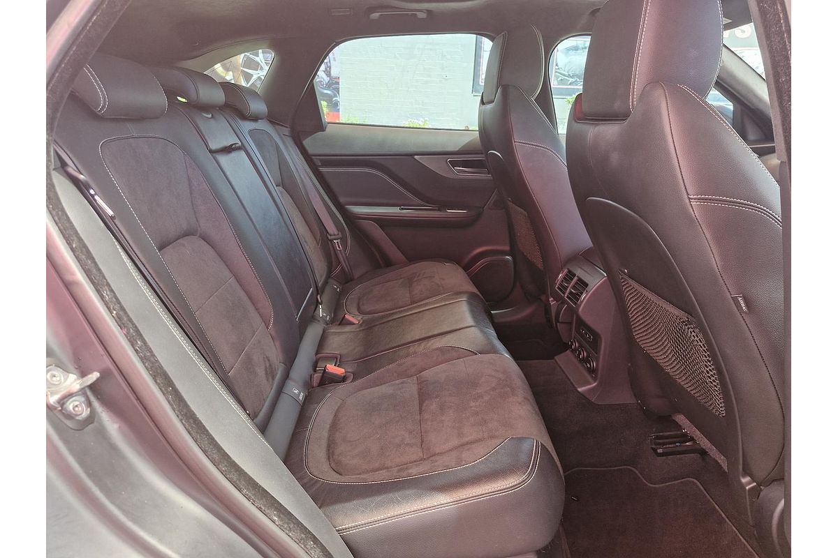 2016 Jaguar F-PACE 30d S X761