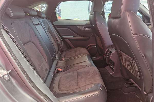 2016 Jaguar F-PACE 30d S X761