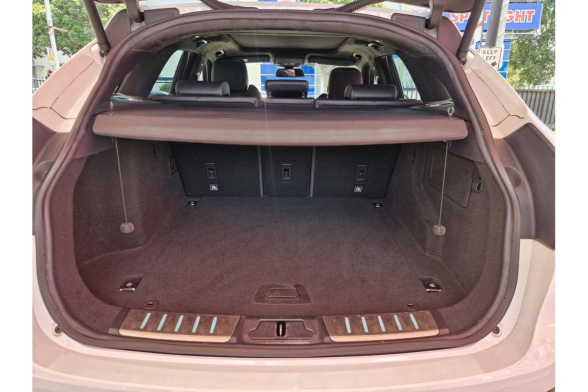 2016 Jaguar F-PACE 30d S X761