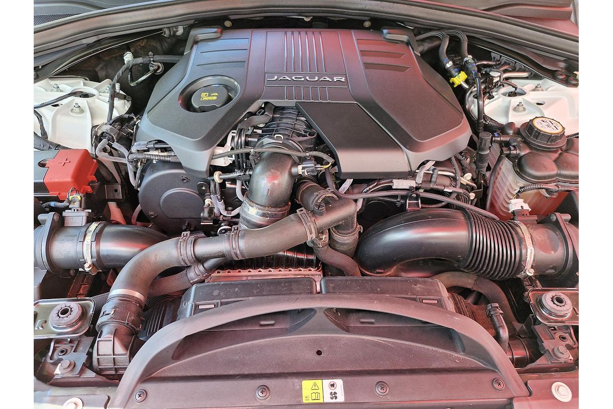 2016 Jaguar F-PACE 30d S X761