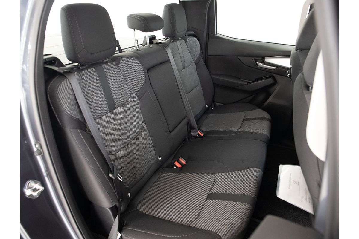 Mazda BT-50 F 6AUTO 3.0L DUAL CAB PICKUP XTR 4X4