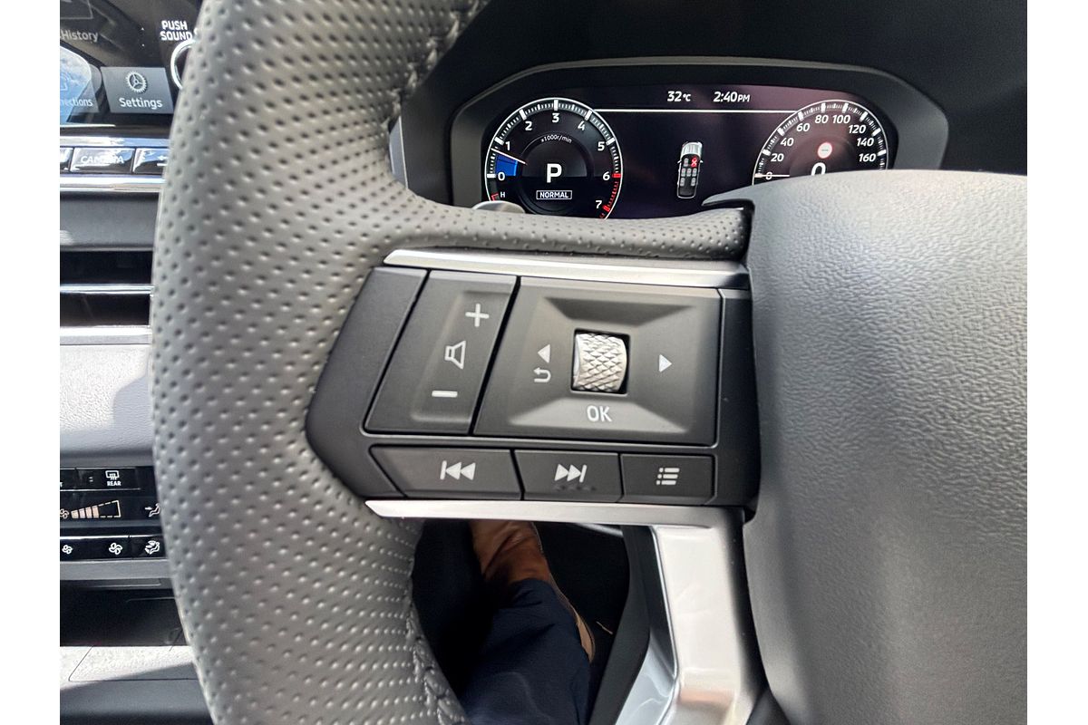 2024 Mitsubishi Outlander Exceed ZM