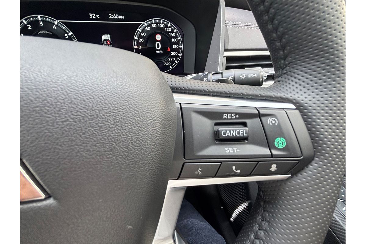 2024 Mitsubishi Outlander Exceed ZM