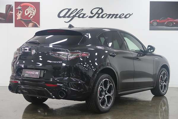 2023 Alfa Romeo Stelvio Veloce Series 4