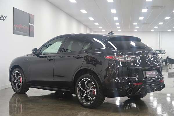 2023 Alfa Romeo Stelvio Veloce Series 4