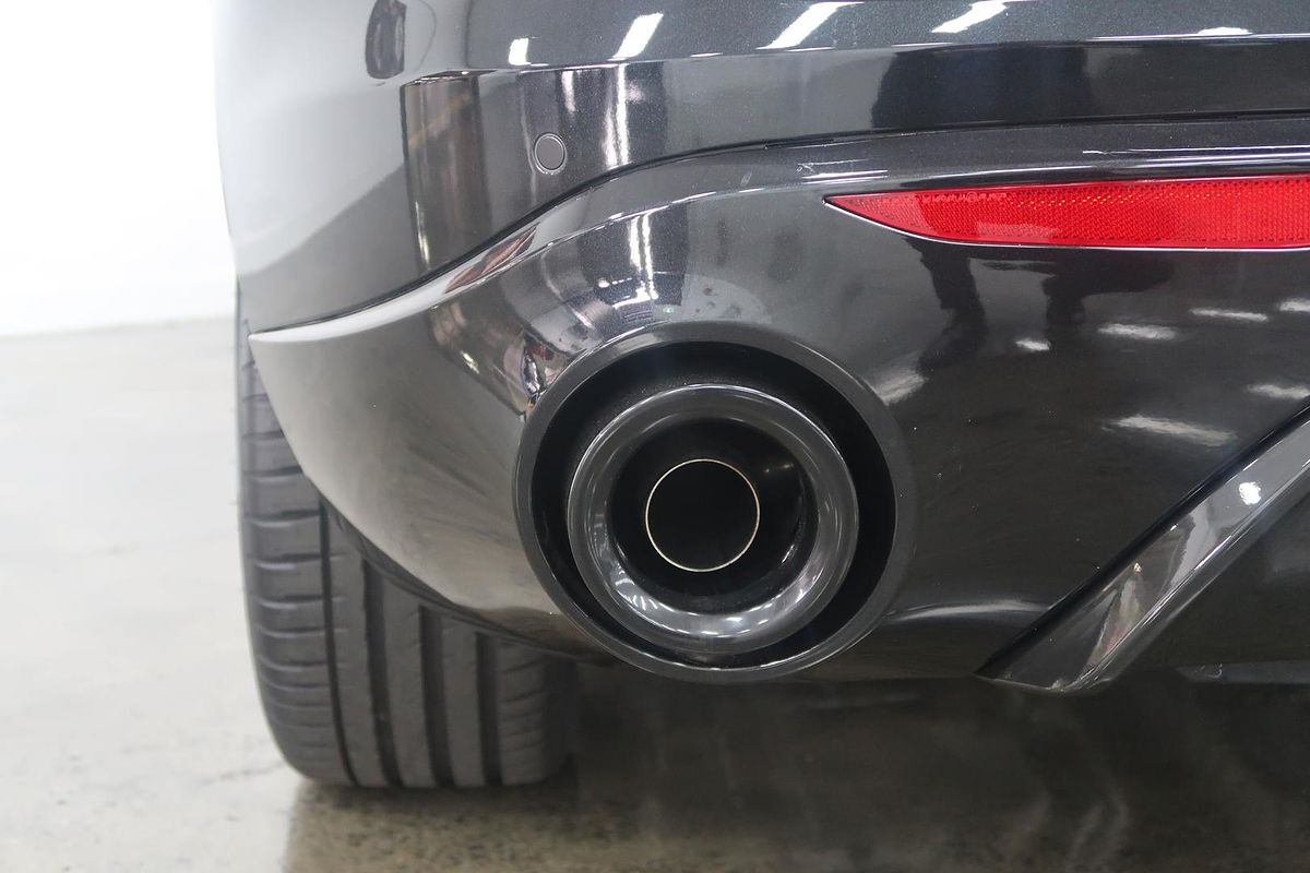 2023 Alfa Romeo Stelvio Veloce Series 4