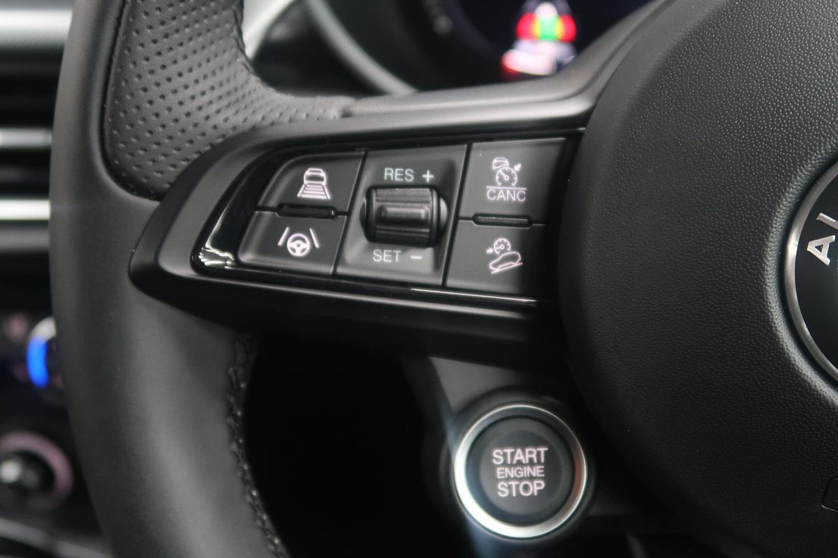 2023 Alfa Romeo Stelvio Veloce Series 4