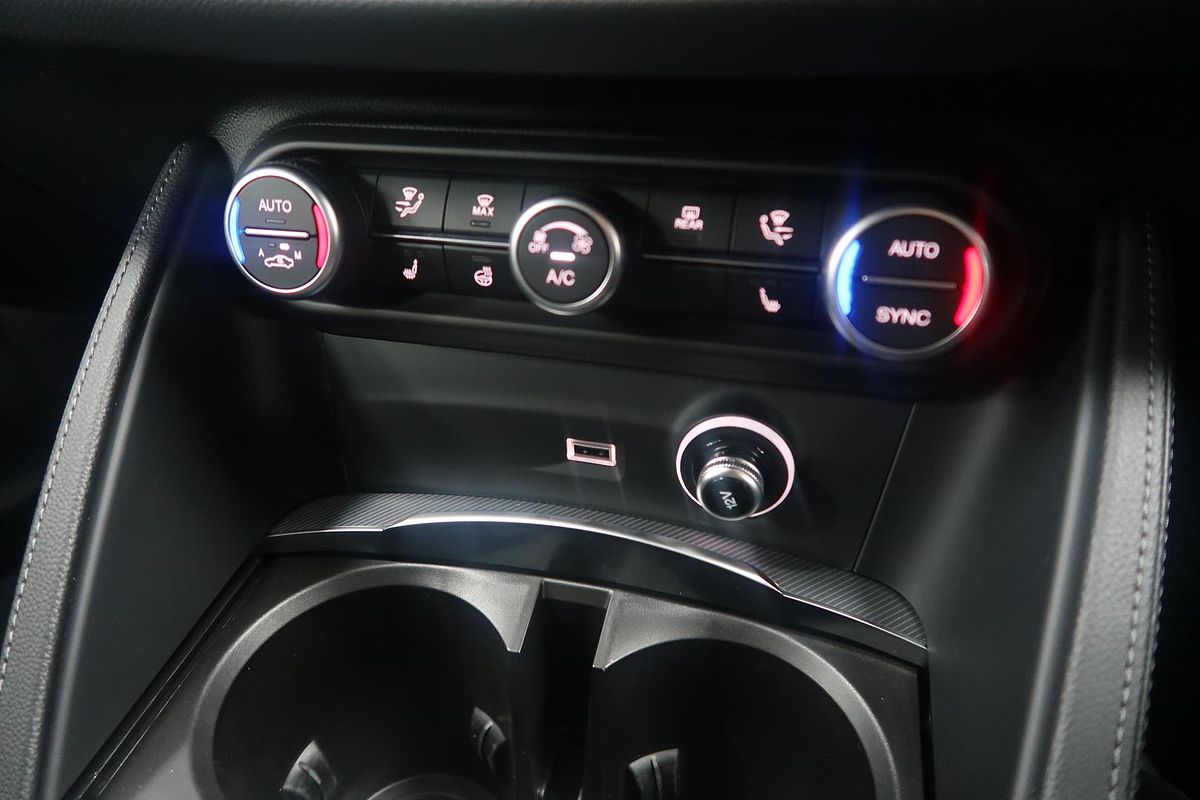 2023 Alfa Romeo Stelvio Veloce Series 4