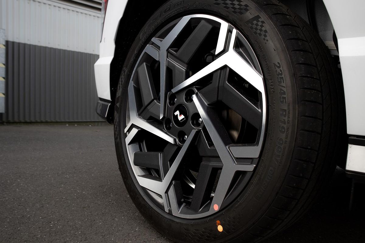 2024 Hyundai Kona Premium N Line SX2.V2