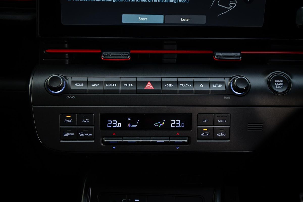 2024 Hyundai Kona Premium N Line SX2.V2