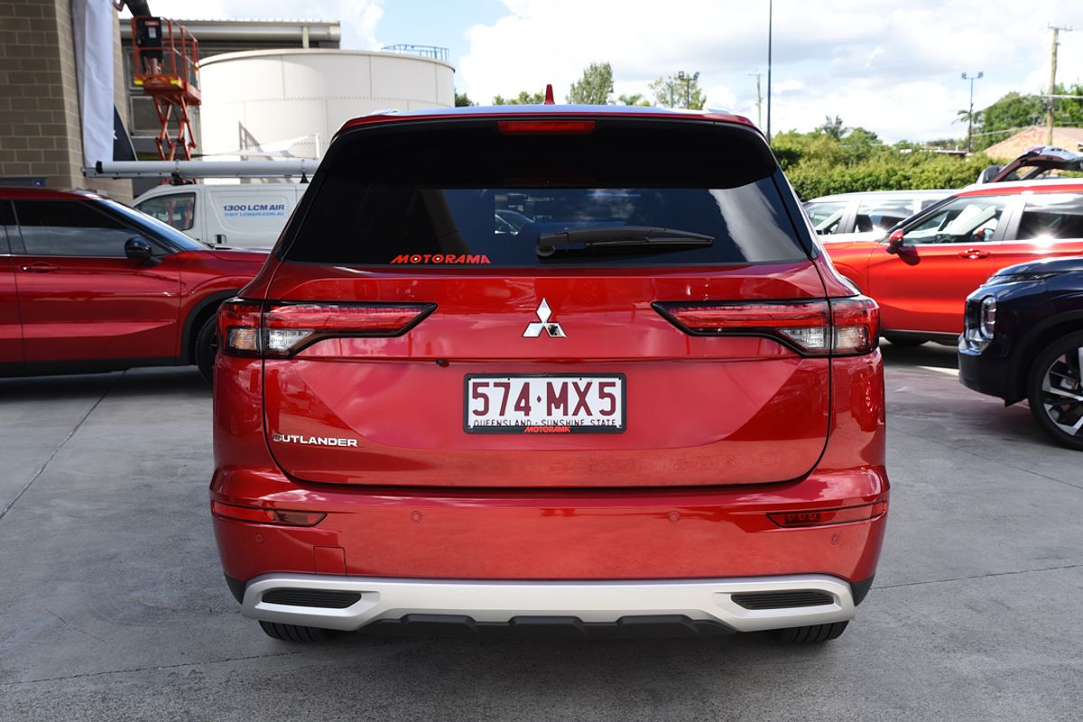 2024 Mitsubishi Outlander LS ZM