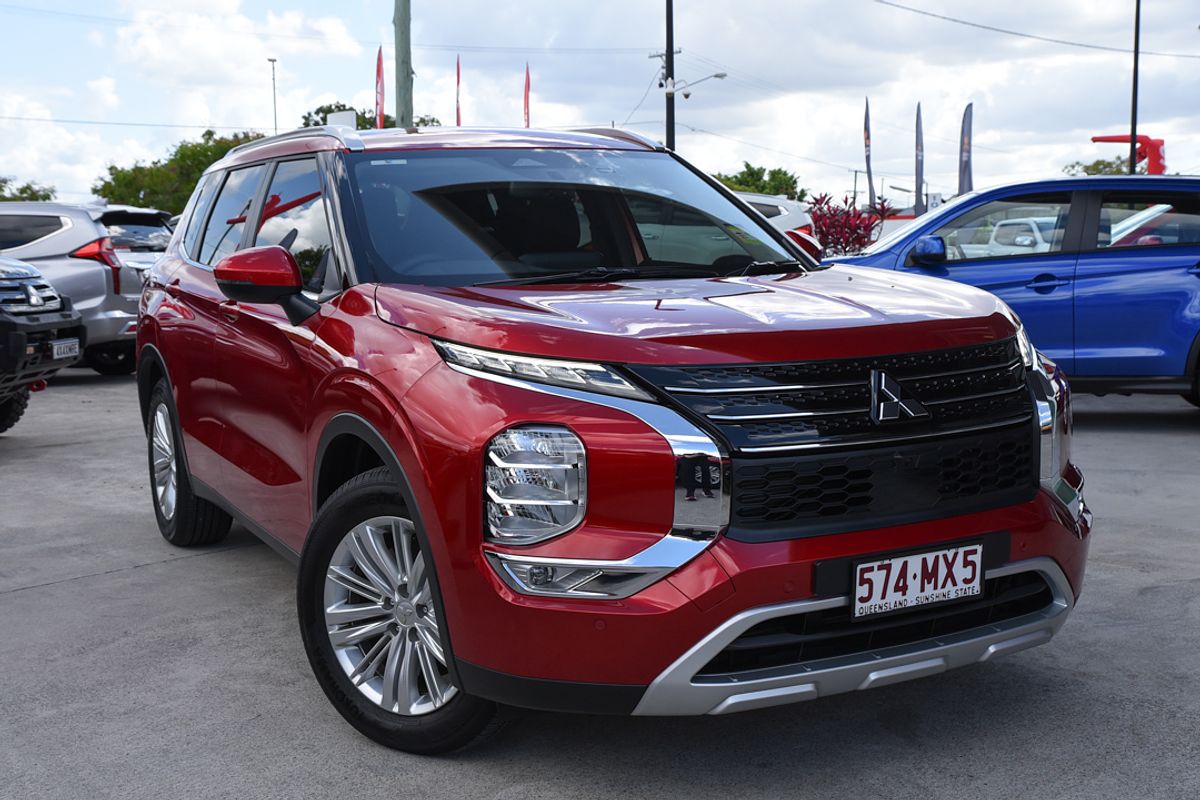 2024 Mitsubishi Outlander LS ZM