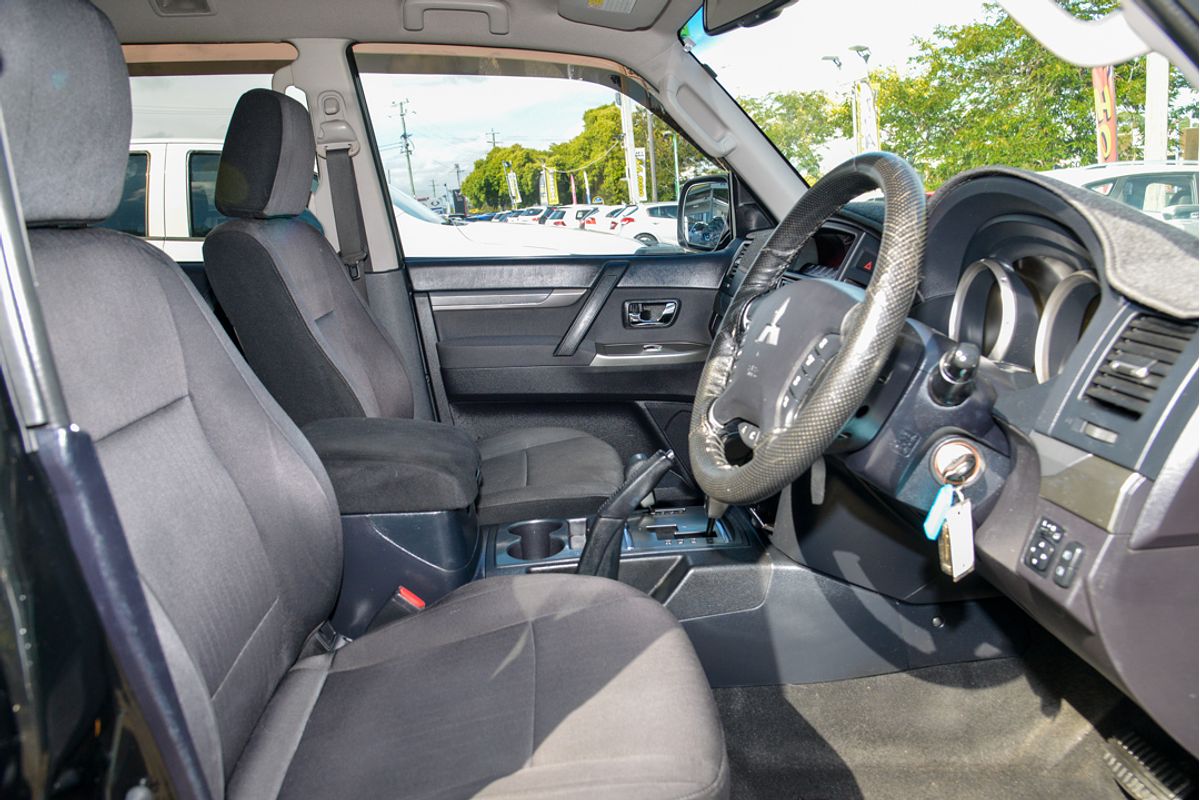 2012 Mitsubishi Pajero GLX NW