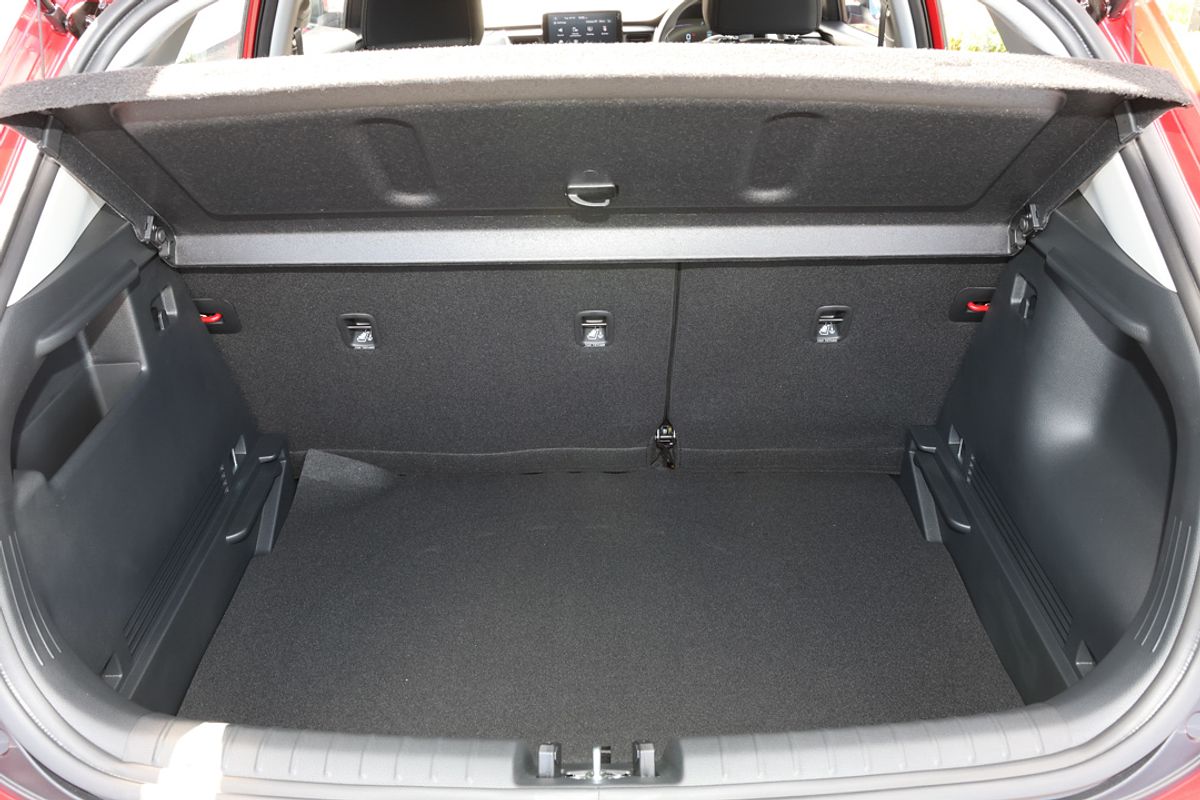 2024 Kia Stonic S YB