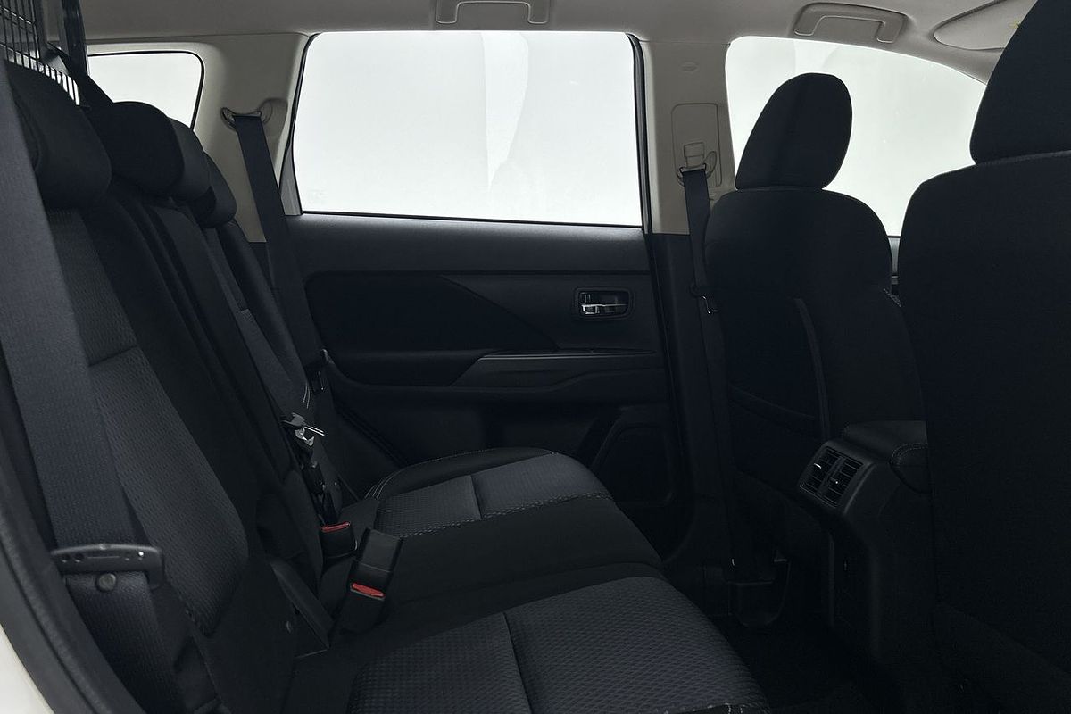 2019 Mitsubishi Outlander ES ADAS ZL