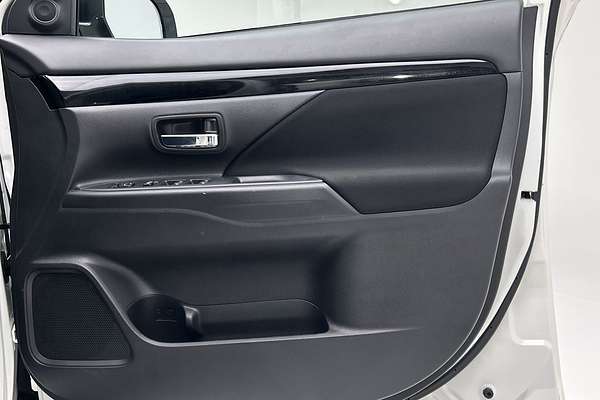 2019 Mitsubishi Outlander ES ADAS ZL